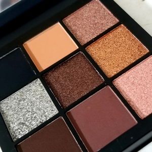 Huda beauty Obsession palette